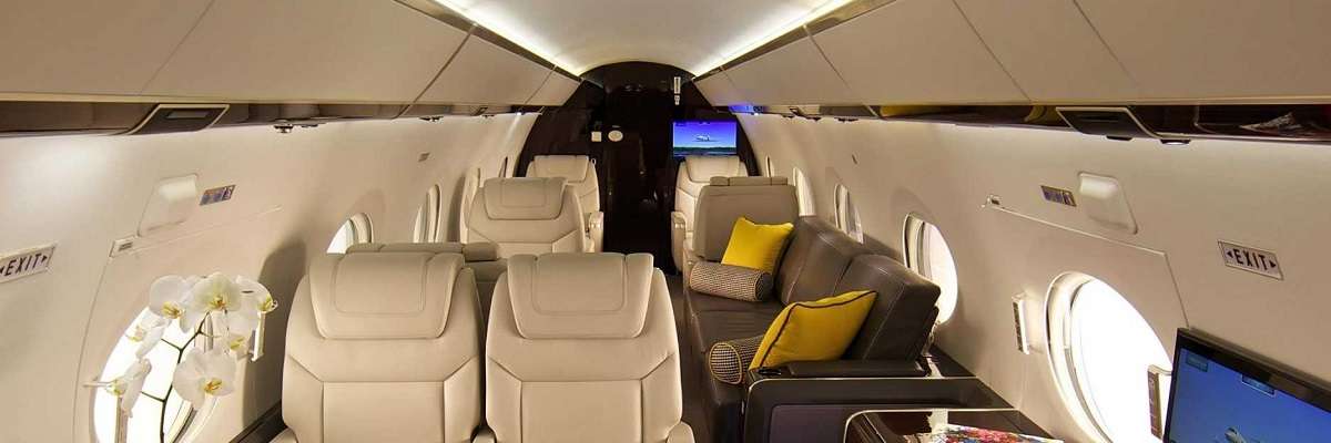 interior de jet privado